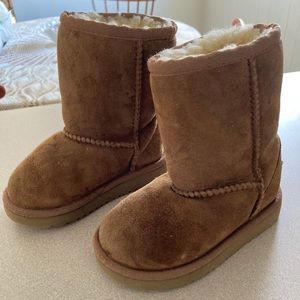 Girls/Toddlers UGG Boots Size 7